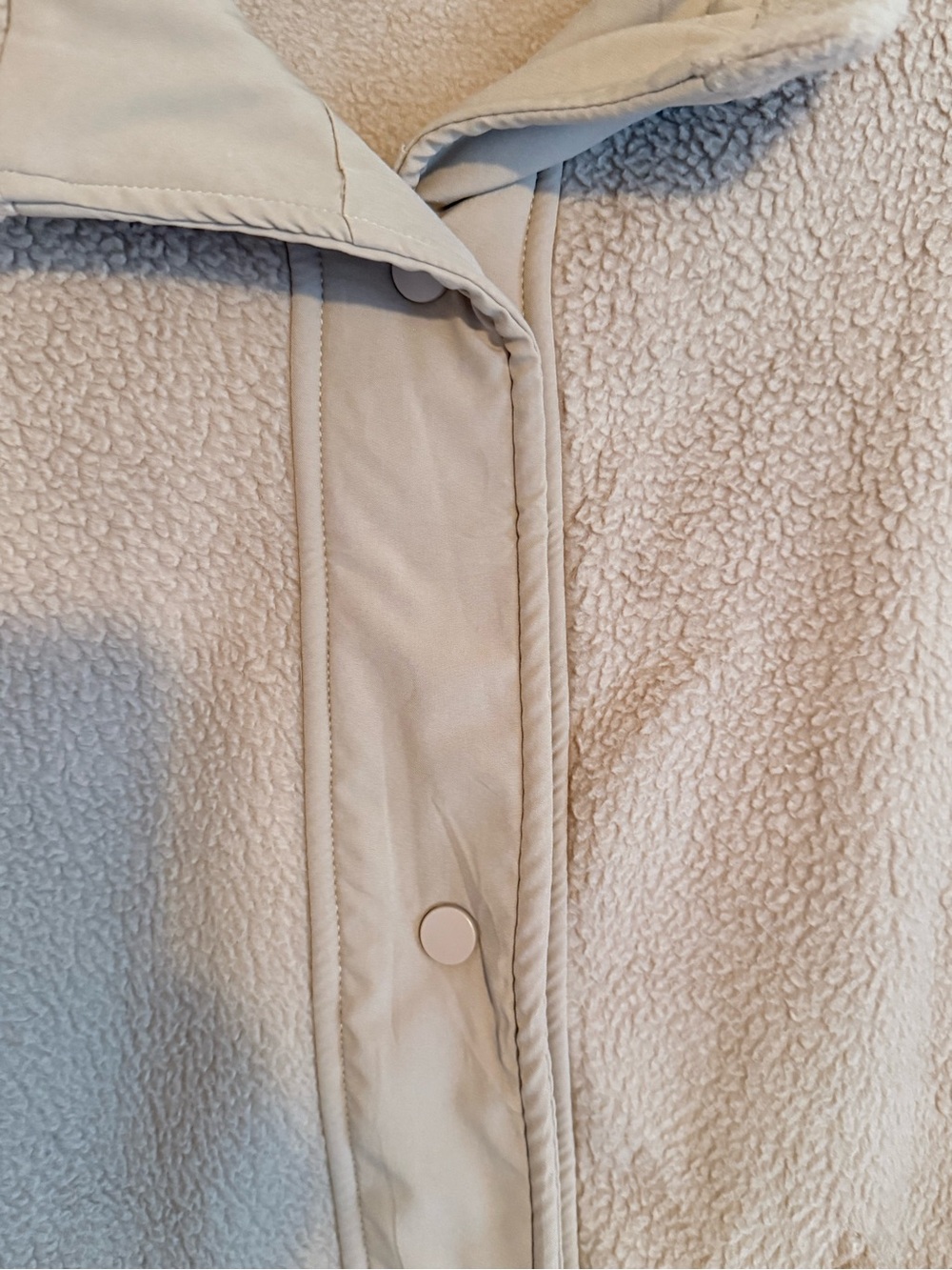 Cozy Taupe Sherpa Vest with Front Pockets - Picture 4 of 7